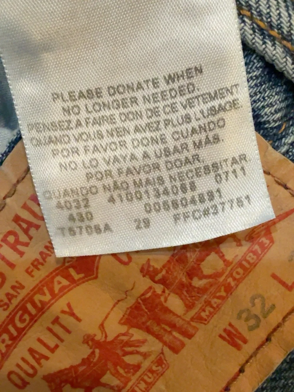 Classic Levi’s 560 Comfort Fit Jeans 32x30 NWT 2011 Deadstock Loose Tapered